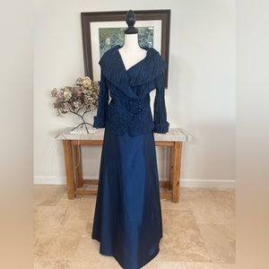 Cachet 2 Piece Blue Gown - Size 6